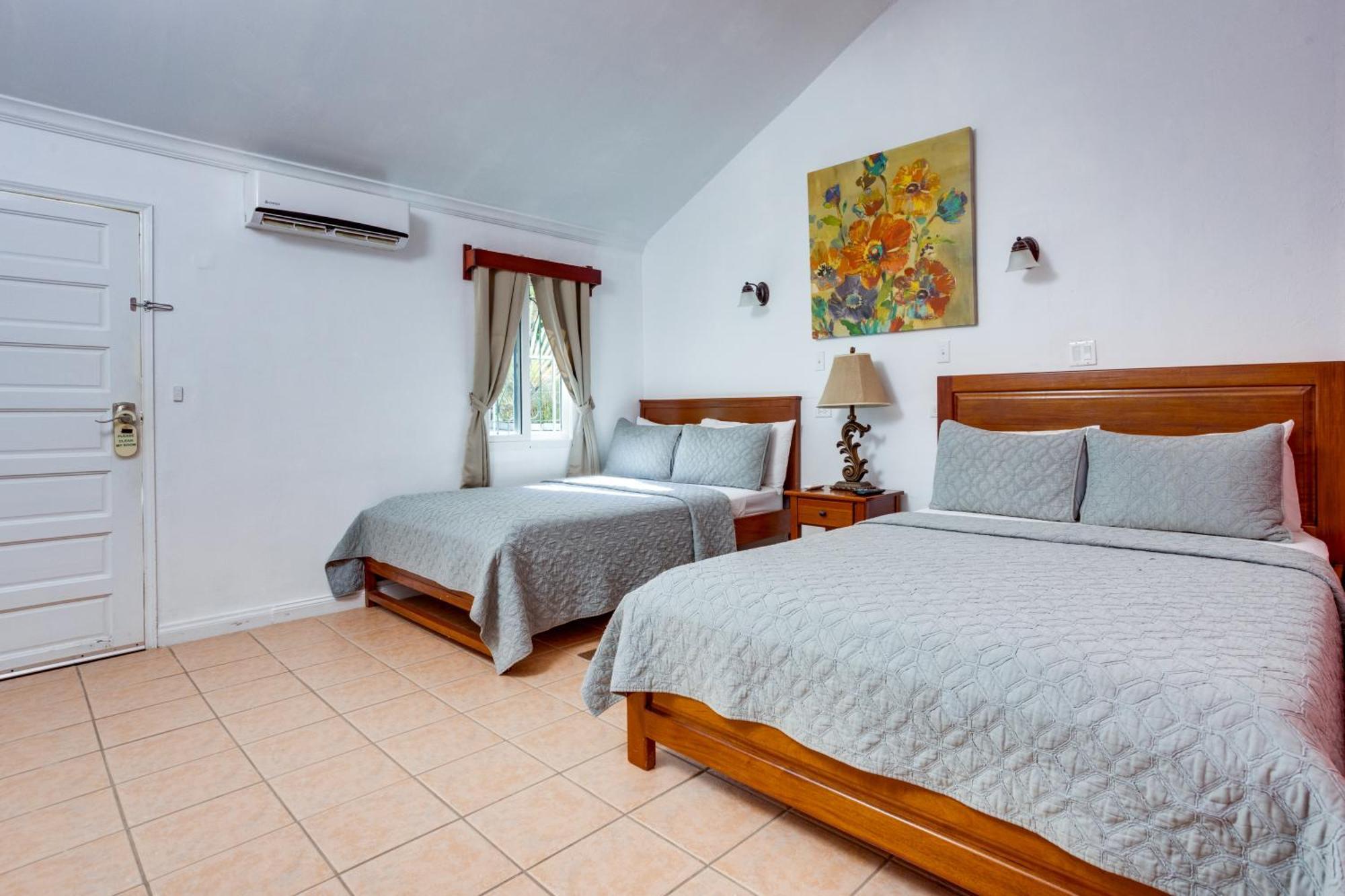 Harbour View Boutique Hotel & Yoga Retreat Беліз Екстер'єр фото