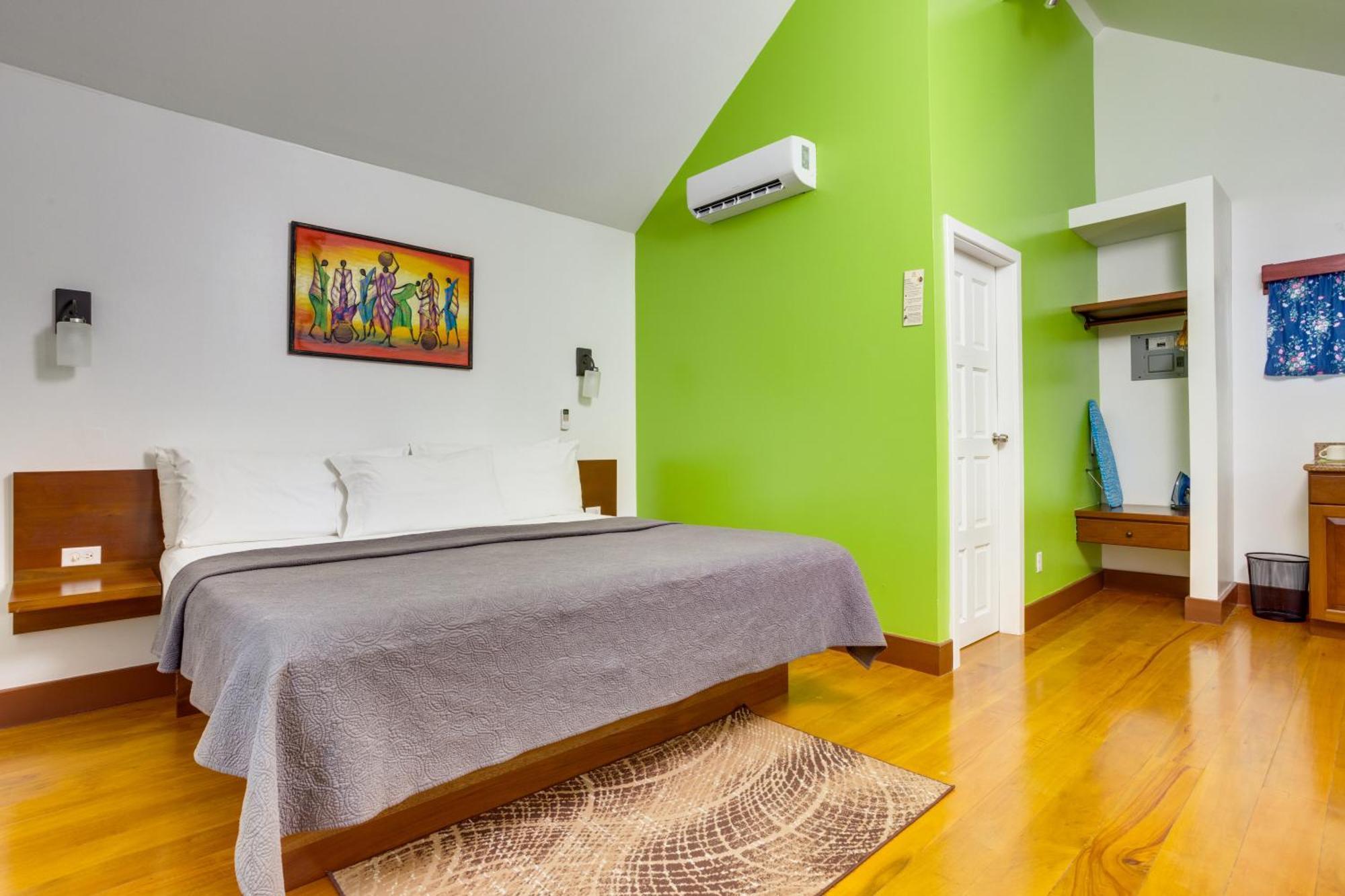Harbour View Boutique Hotel & Yoga Retreat Беліз Екстер'єр фото